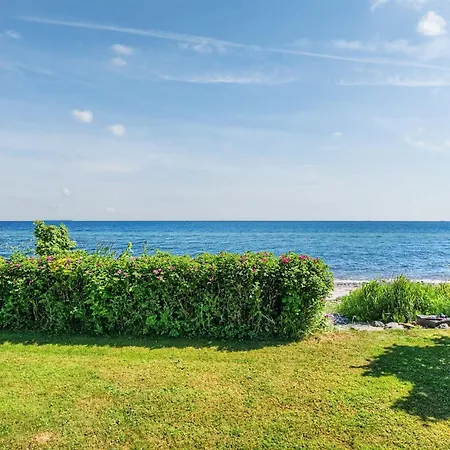 Astrath - 10m From The Sea By Interhome Vakantiehuis Nyborg